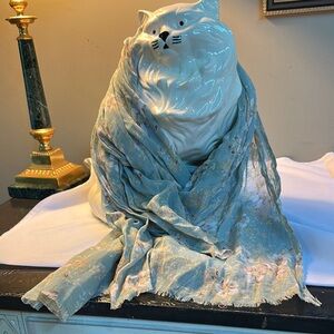 Elegant Ralph Lauren Blue Floral Scarf